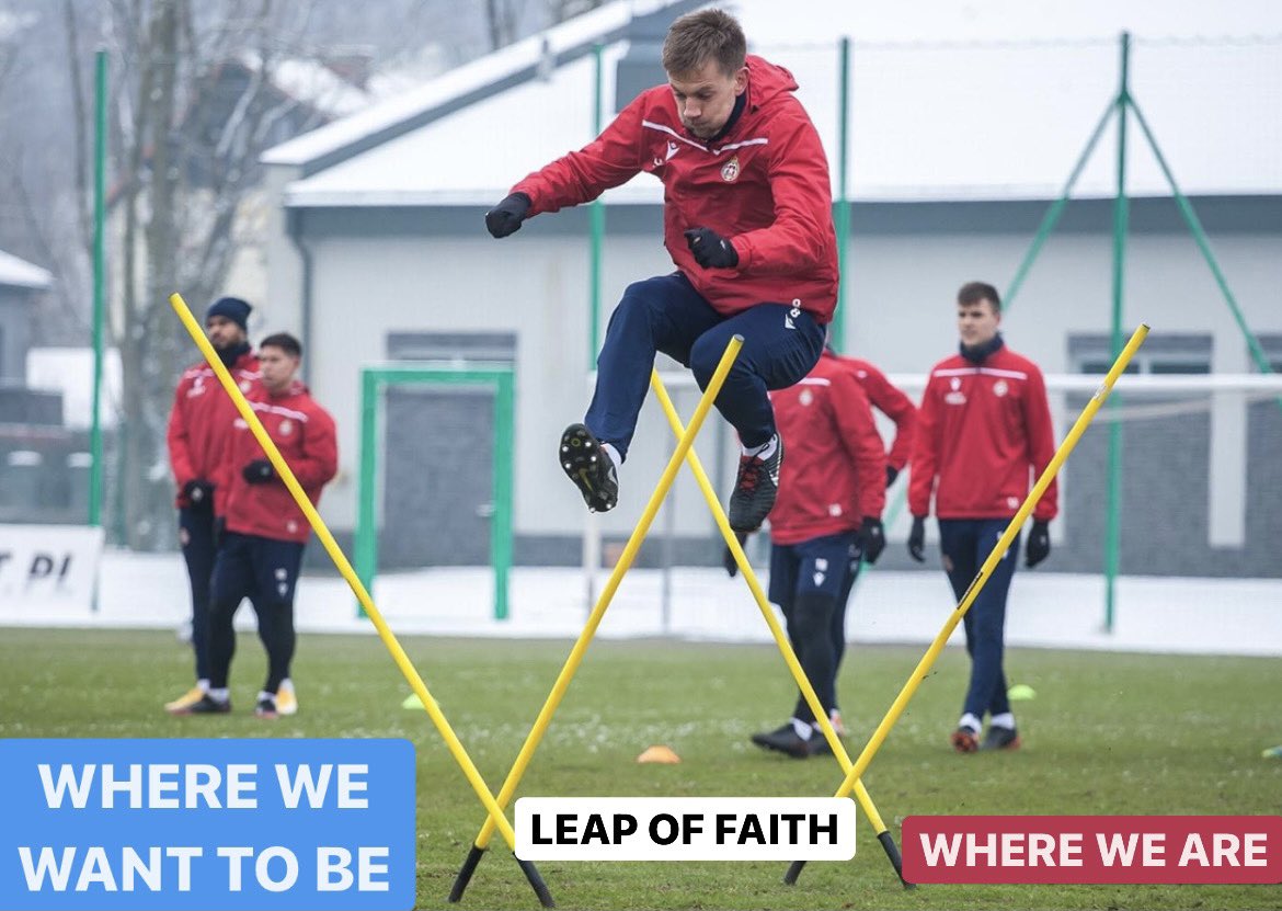 AdriaenssenR's tweet photo. Make the JUMP!!! 💙🤍❤️ #ŚLĄWIS #WislaKrakow #gegenpressingmachine https://t.co/V1FO5WfsYD