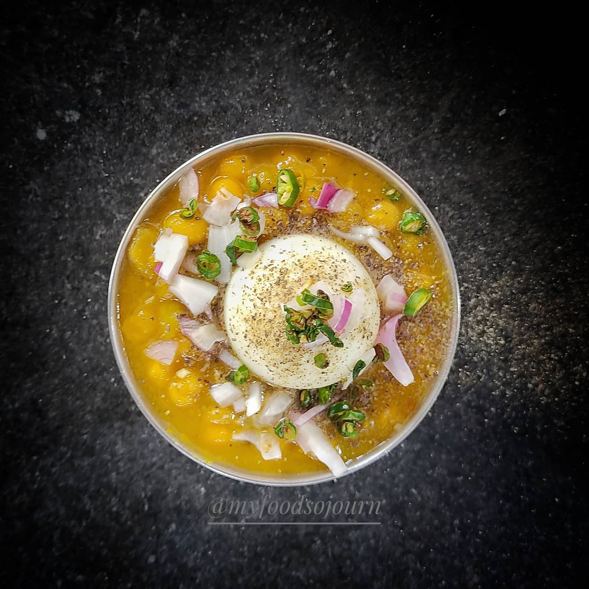 myfoodsojourn's tweet image. If not for anything else, a visit to #kolkata is a must for #streetfood innovation