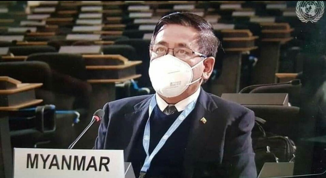 He is translating every single LIES that General Min Aung Hlaing propagated through military-owned Channel.
International Community, all the things he explained was a total lie.
He is just a representative of JUNTA, not the PEOPLE of MYANMAR.
#WhatsHappeningInMyanmar