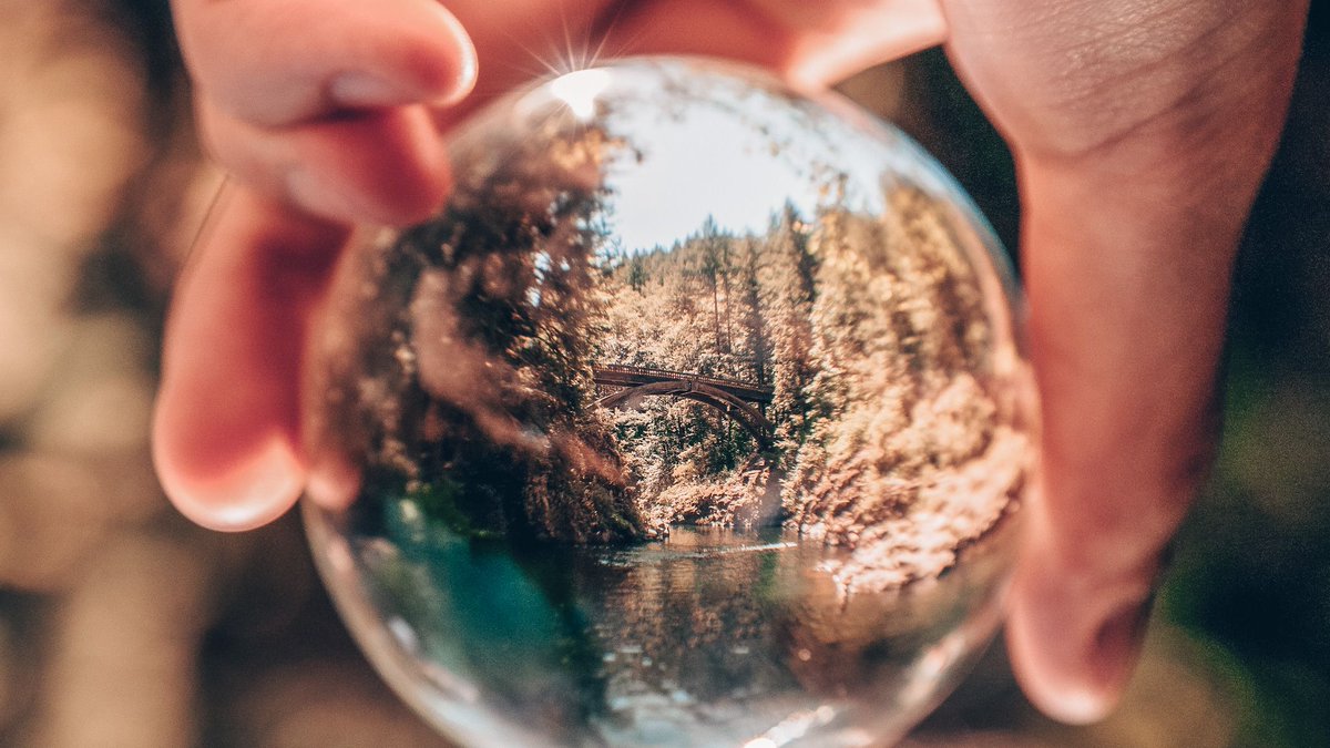 ♻️  In Poveda Textil, we care about our people and environment, so we are always working hard with #Sustainability as our core goal. One of the many certifications we have achieved is #GRS, verifying the recycled content of our products as well as our responsible production.