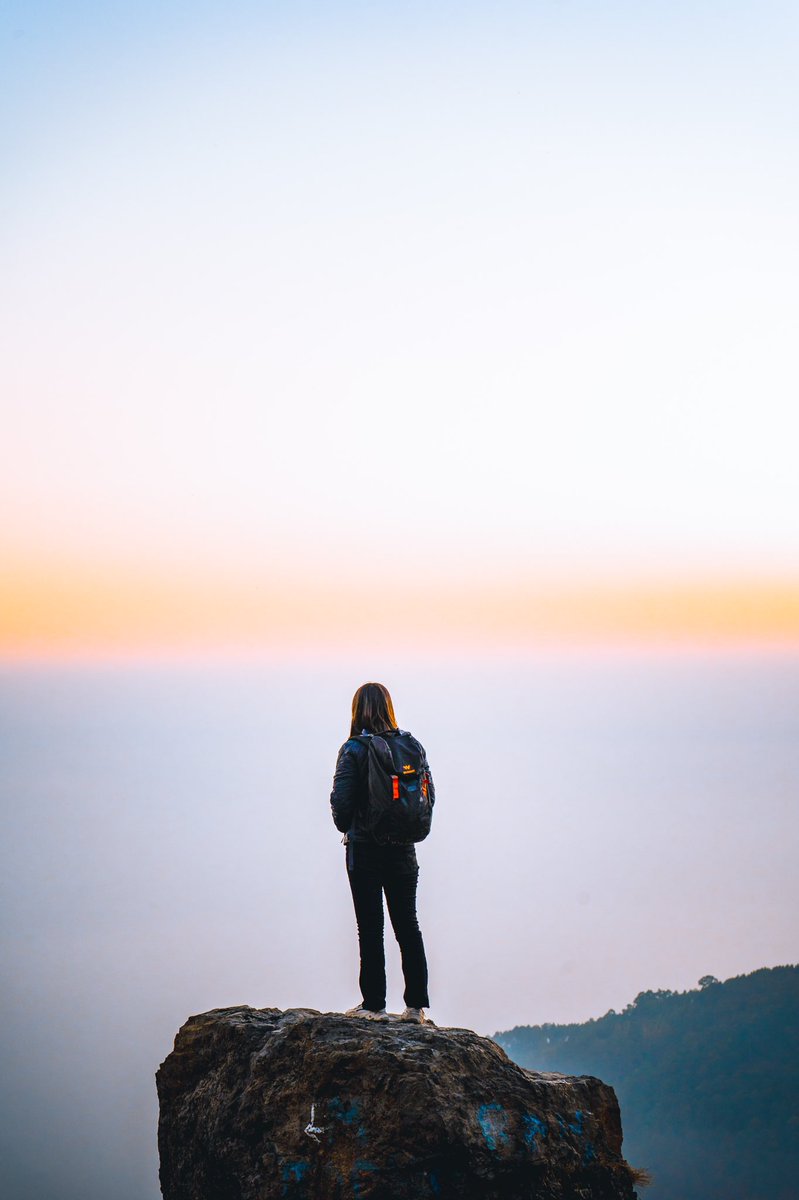 wildcrafttweet's tweet photo. We’re here to equip you the right way with the perfect gear for your travel escapades. 

Featuring Srishti Mehta as she says Hello! to a breathtaking view with #WildcraftGear 

#HelloOutdoors #Wildcraft #WildcraftWilding #MyWeekendGetaway #Travel #HelloMountains #Outdoors https://t.co/ihNA7wVbvp
