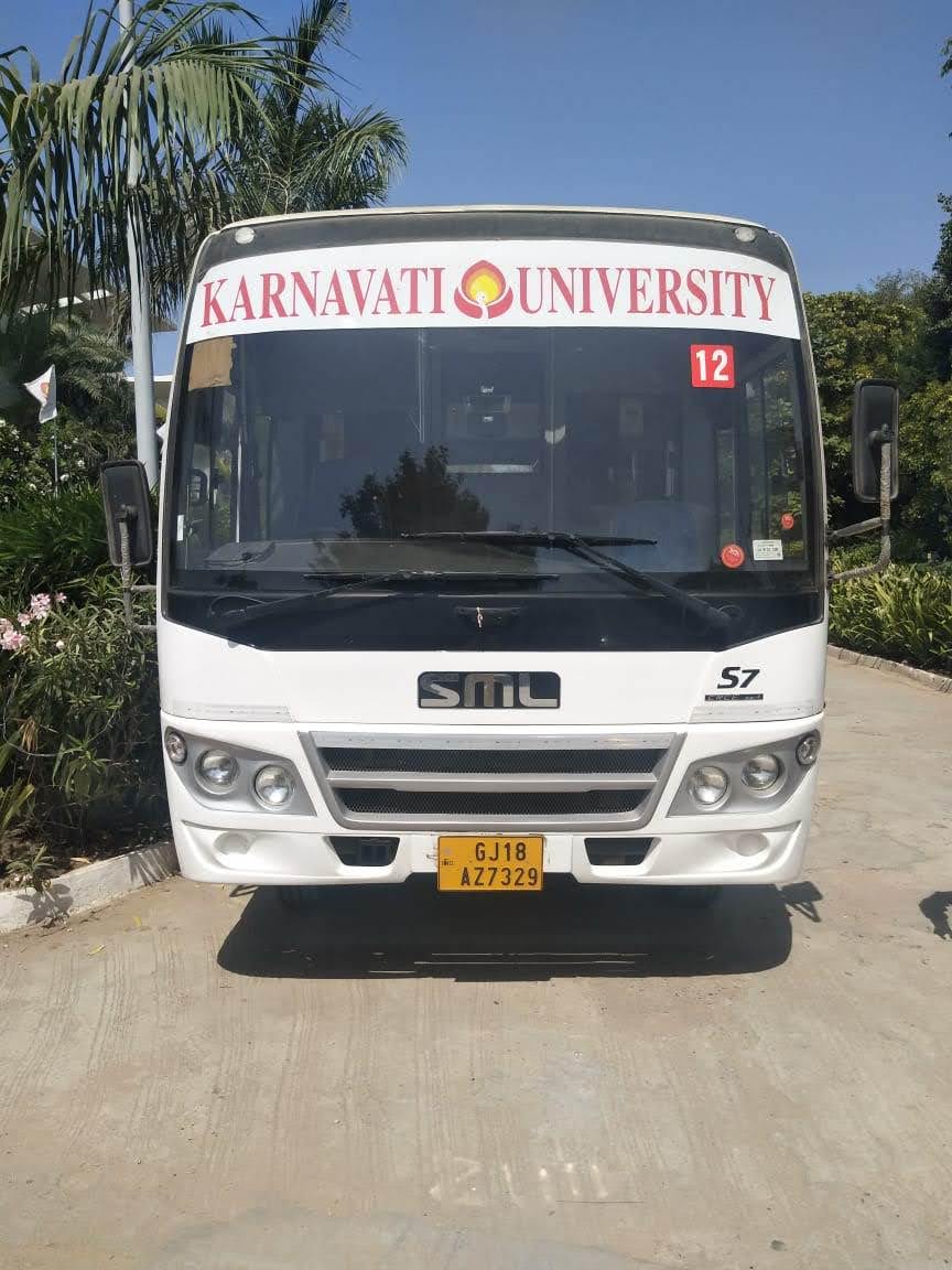 karnavati_uni's tweet photo. #KUdiaries
AC luxury bus service for the students of #KarnavatiUniversity 》Daily commute made easier!
To guarantee safe travel, KU has its own fleet of well-equipped ultra modern A.C. buses designed as per the highest safety standards. https://t.co/Ic9blSerjV