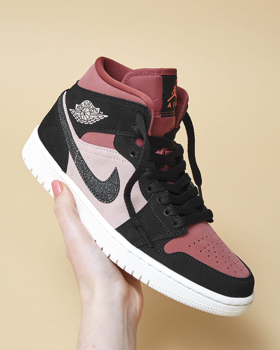 size X Head over to the size launches app now to enter for the Women s Jumpman23 Air Jordan 1 Mid Burgundy Dusty Pink Raffle closes 08 00AM on Sunday 14th Feb
