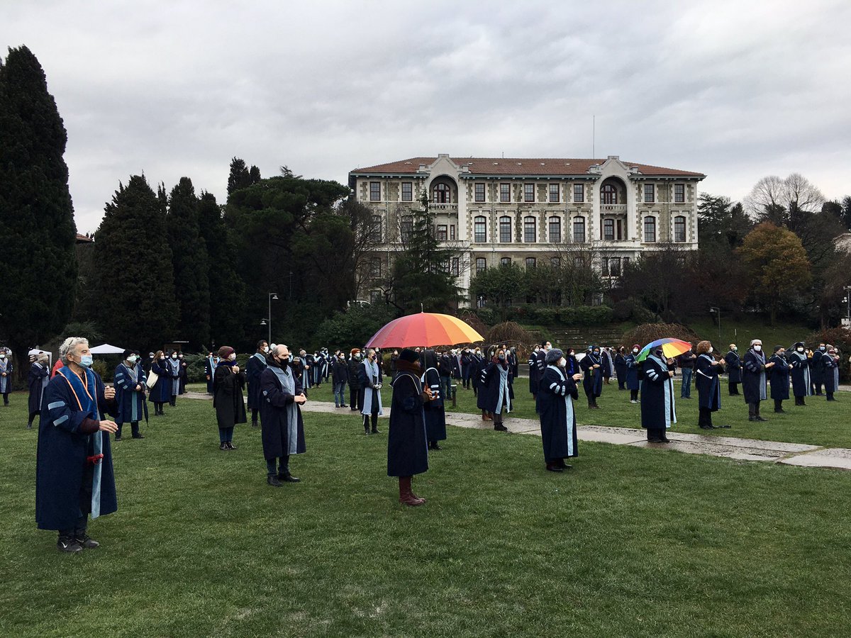 Can Candan On Twitter Bugun Bogazici Nde 30 Nobetimizde Bir Kez Daha Kabuletmiyoruzvazgecmiyoruz Dedik Ve Aciklamamizi Yaptik