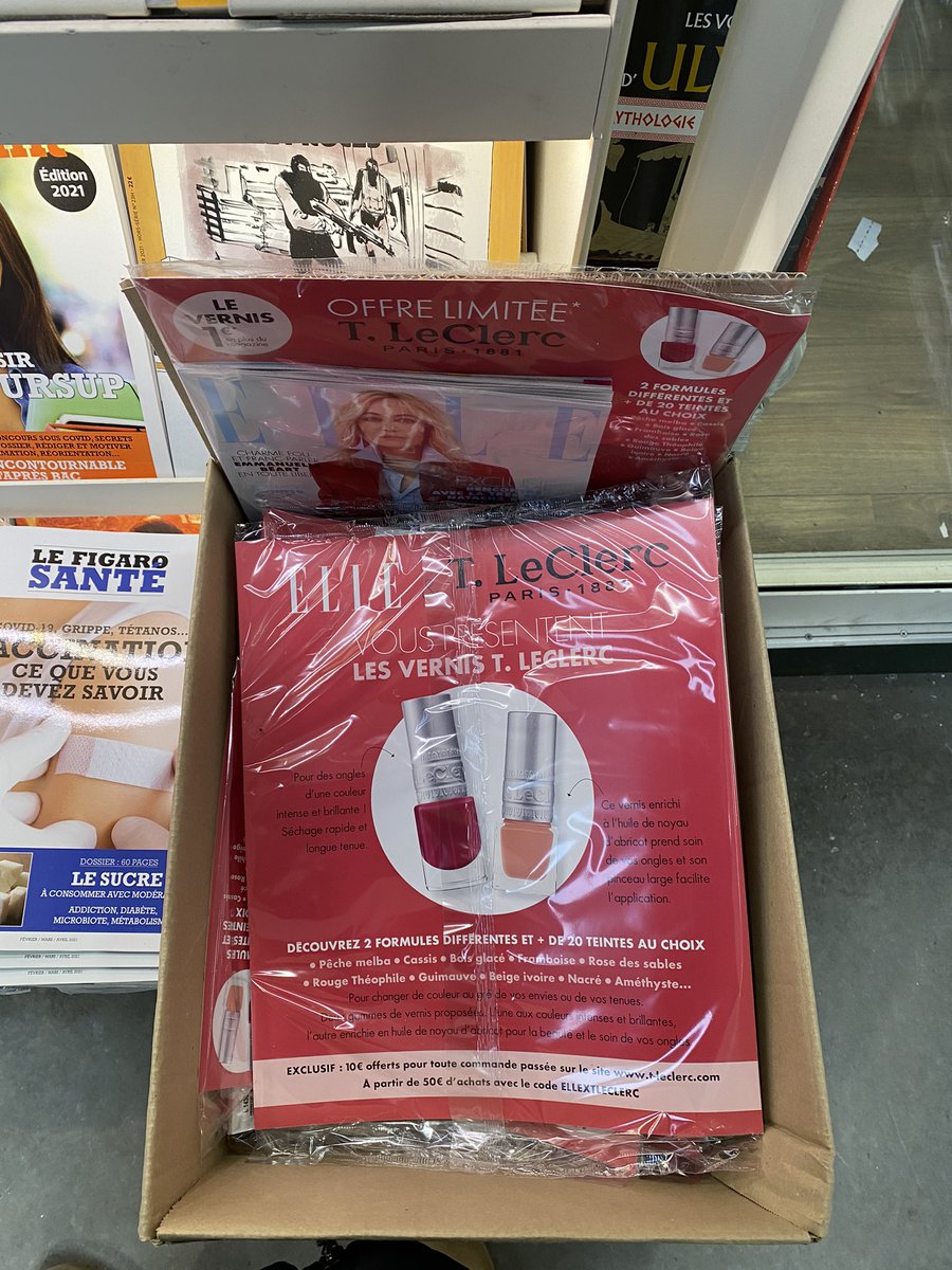 Très fière de cette superbe opération avec le <a href="/ELLEfrance/">ELLE</a> 🌟🌟🔥🔥 <a href="/TLeClercParis/">T.LeClerc</a> ! Aujourd’hui dans vos kiosques un très beau vernis à ongles 💅🏼 offert en plus de votre magazine #Elle  
#tleclerc #makeup #beauty #nails #operation #presse