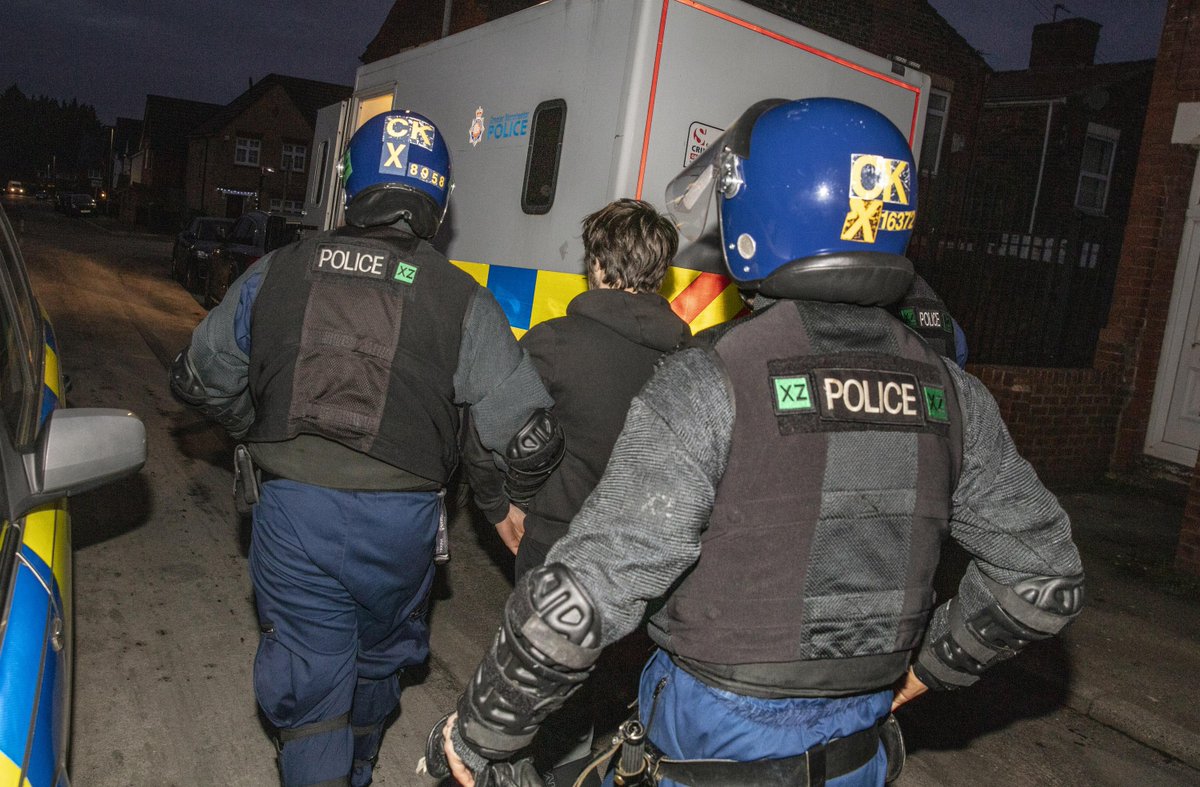 #ACTION | Officers were out this morning issuing some wake-up calls before dawn as part of a crackdown on recent violence in #Harpurhey.

Nine addresses were targeted by our North Manchester team with support from the Tactical Aid Unit.

Results to follow later...