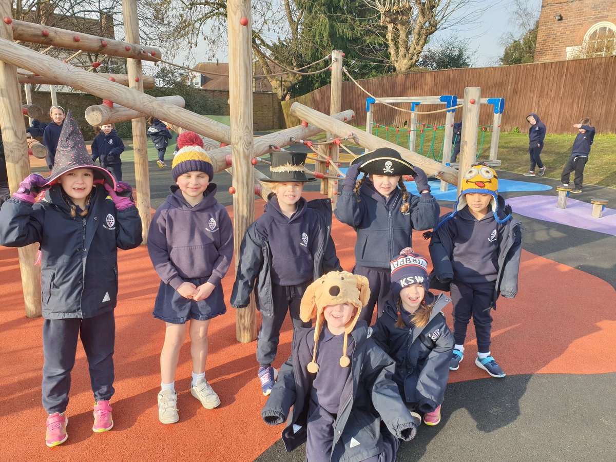 KingsStAlbans's tweet photo. Happy #FunHatFriday from all the key worker children in school today! https://t.co/0FvcFVPcSk