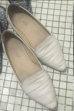 收山前分享 6  新年快樂喔 來個白色的 代表新一年 純白乾淨清新的一年 不如意的事都能像白紙一樣  歡迎交流/留言  差不多全部收山作出完了 最後祝各位新年快樂、身體健康。  #扫楼 #恋足 #打胶<a href="/tag/%E6%89%AB%E6%A5%BC"class="tags">#扫楼</a><a href="/tag/%E5%8E%9F%E5%91%B3"class="tags"><span>#原味</span></a><a href="/tag/%E6%81%8B%E8%B6%B3"class="tags"><span>#恋足</span></a><a href="/tag/cumshoes"class="tags"><span>#cumshoes</span></a><a href="/tag/%E6%89%93%E8%83%B6"class="tags"><span>#打胶</span></a><a href="/tag/%E5%B0%84%E9%9E%8B"class="tags"><span>#射鞋</span></a><a href="/tag/%E5%B0%84%E5%B9%B3%E5%BA%95%E9%9E%8B"class="tags"><span>#射平底鞋</span></a><a href="/tag/cumflats"class="tags"><span>#cumflats</span></a>