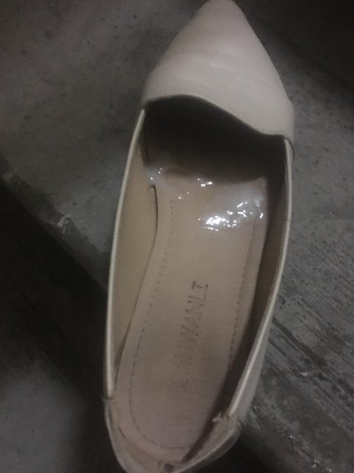 收山前分享 6  新年快樂喔 來個白色的 代表新一年 純白乾淨清新的一年 不如意的事都能像白紙一樣  歡迎交流/留言  差不多全部收山作出完了 最後祝各位新年快樂、身體健康。  #扫楼 #恋足 #打胶<a href="/tag/%E6%89%AB%E6%A5%BC"class="tags">#扫楼</a><a href="/tag/%E5%8E%9F%E5%91%B3"class="tags"><span>#原味</span></a><a href="/tag/%E6%81%8B%E8%B6%B3"class="tags"><span>#恋足</span></a><a href="/tag/cumshoes"class="tags"><span>#cumshoes</span></a><a href="/tag/%E6%89%93%E8%83%B6"class="tags"><span>#打胶</span></a><a href="/tag/%E5%B0%84%E9%9E%8B"class="tags"><span>#射鞋</span></a><a href="/tag/%E5%B0%84%E5%B9%B3%E5%BA%95%E9%9E%8B"class="tags"><span>#射平底鞋</span></a><a href="/tag/cumflats"class="tags"><span>#cumflats</span></a>