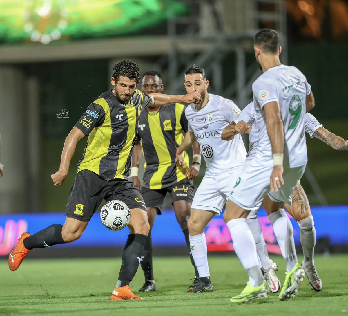 Hegazi's tweet image. اول هدف كنت أتمني ان يكون بمكسب و ان شاء الله المباريات القادمه تكون دائماً مكسب 
@ittihad 🔝

🖤💛💪