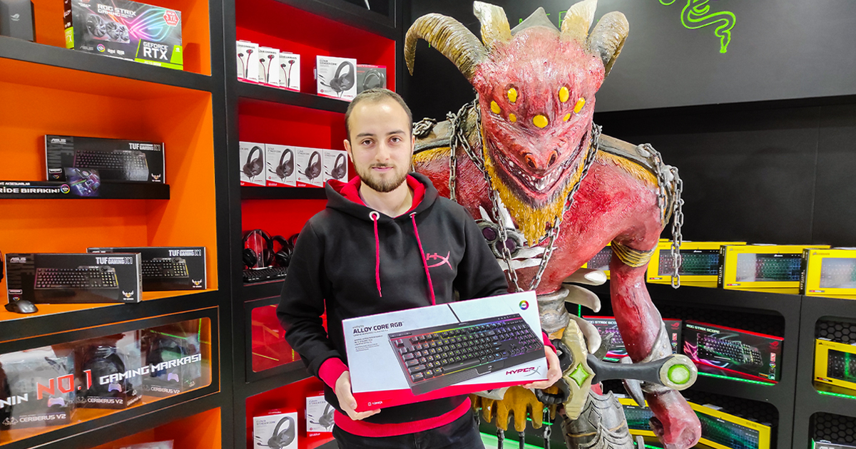 Sıvı dökülmelerine karşı, RGB aydınlatmalı oyuncu klavyesi Hyperx Alloy Core GameEkstra'da! 😎
▶ bit.ly/HyperxAlloyyKl…