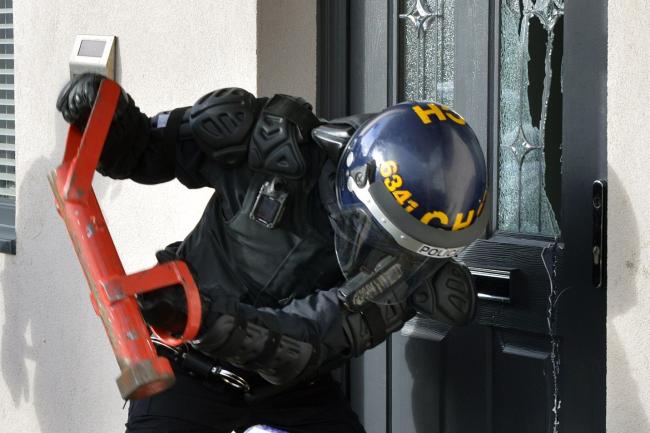 For smashing doors open, am sure we have all seen videos of battering rams in use, simple, cheap, effective./11