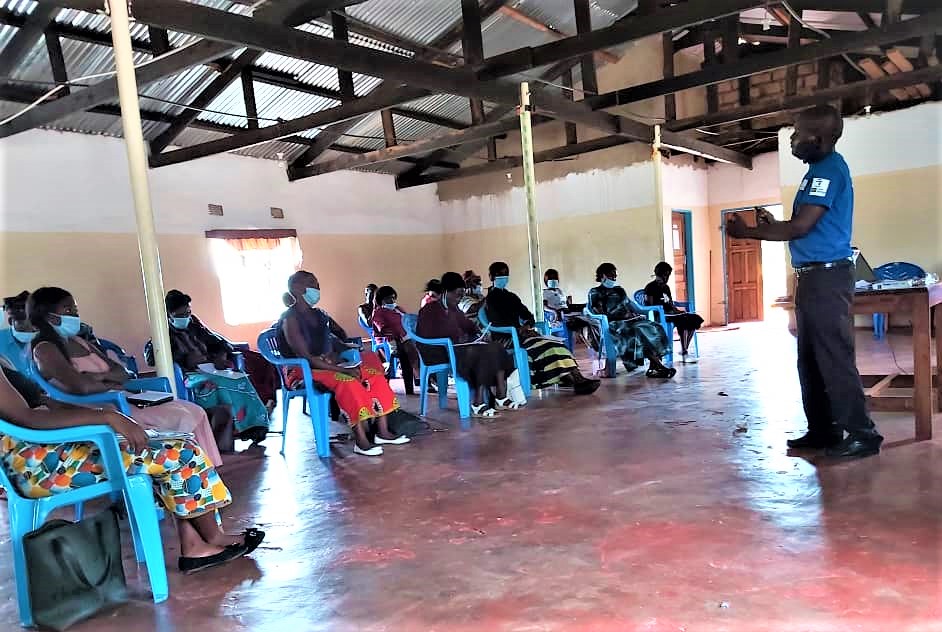 CCZ out in Zambezi training women and girls in climate change adaptation
facebook.com/10452330756939…