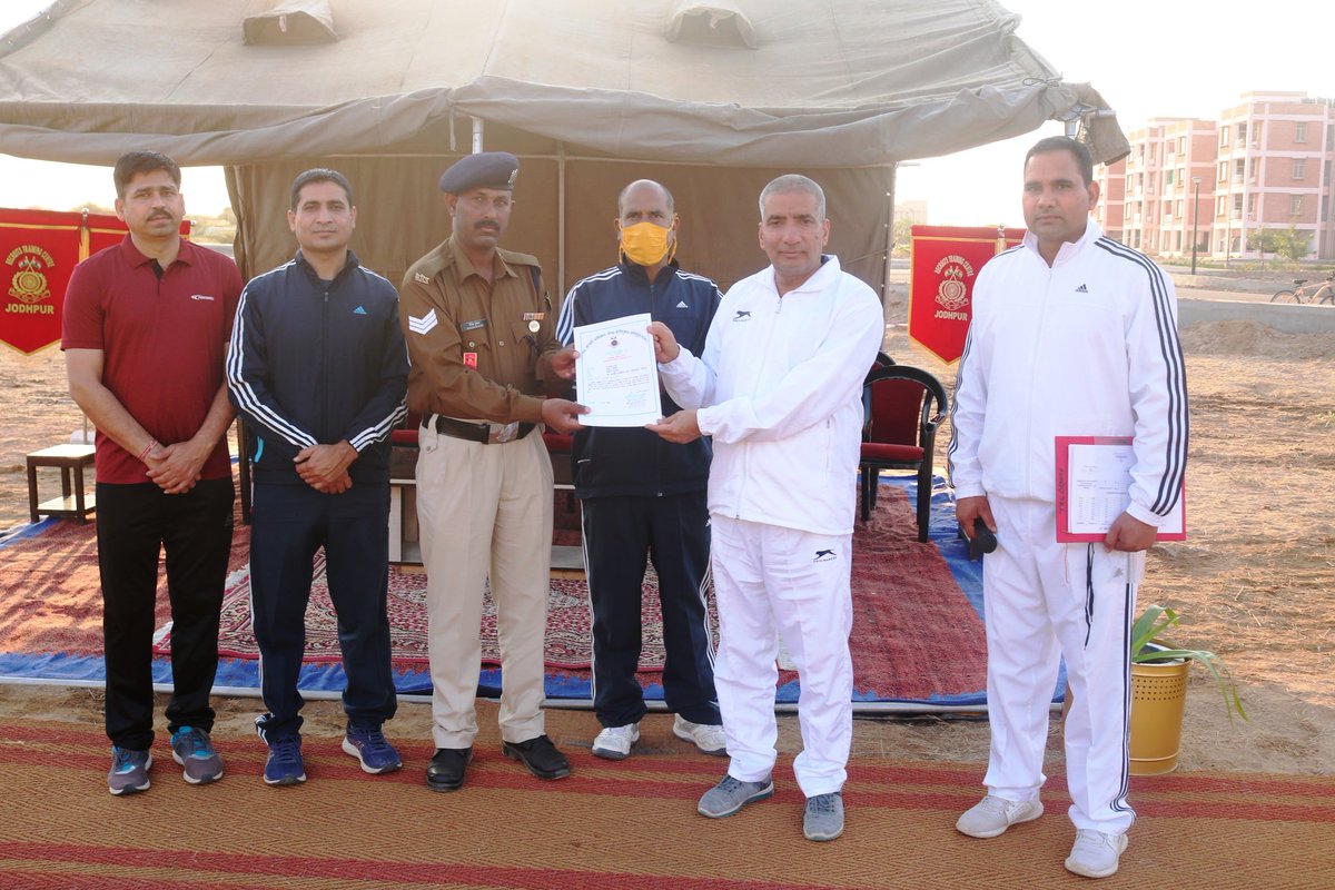 Sh. Daljit Singh Dhindsa DIG,RTC CRPF,Jodhpur(Raj) appreciated Force No-015261133 HC/GD Yogesh Kumar as best trainer of 8th week of 13th Batch Basic Training(Sportsperson) on 12/2/2021.