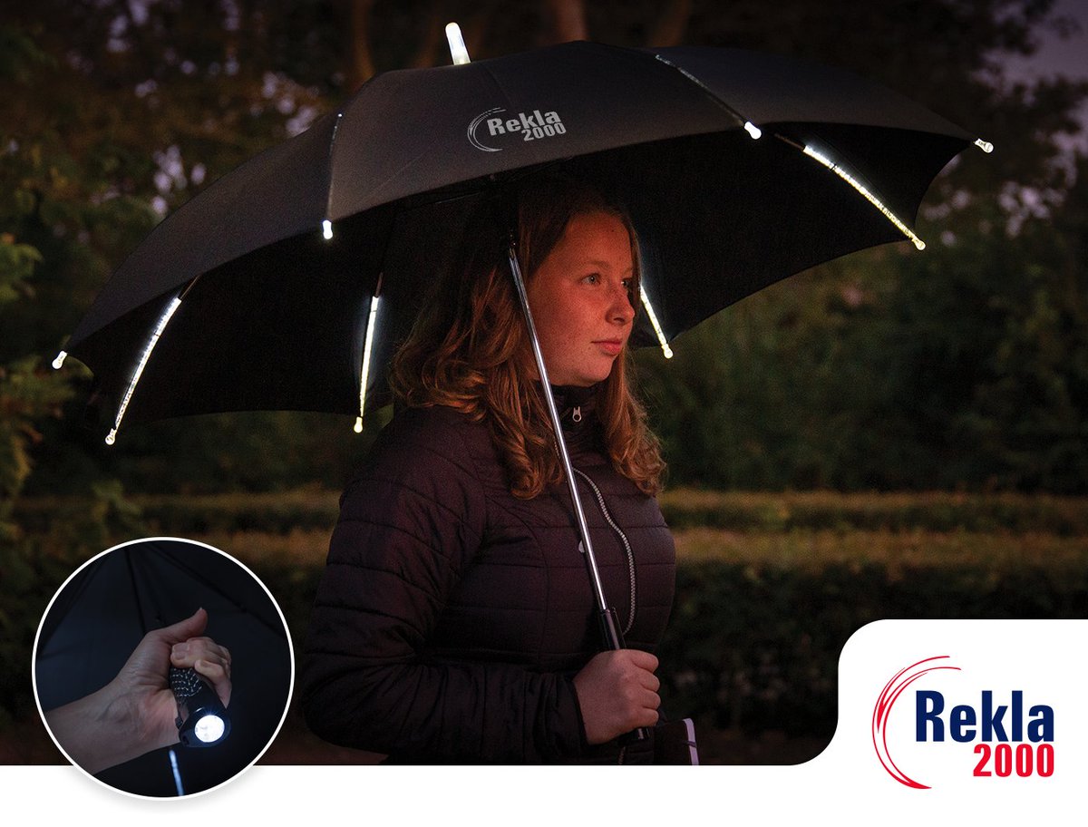Straks, wanneer de #avondklok ingetrokken is, kun je er ’s avonds weer lekker op uit. Zélfs met slecht weer! ☔

• Vragen vrijblijvend naar meer informatie over onze Lightning Paraplu. rekla2000.nl/offerte-aanvra…