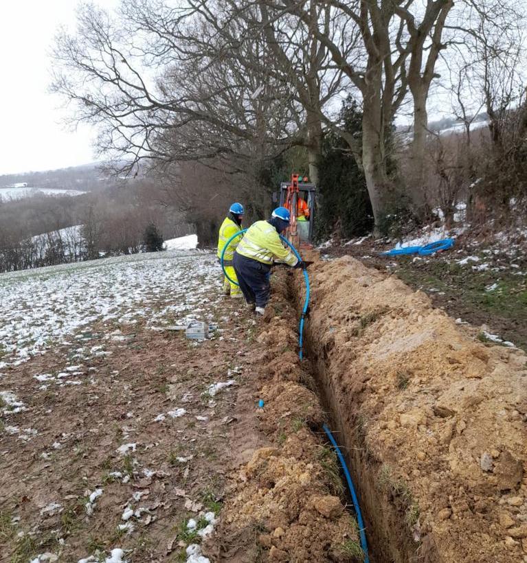 Terraflow_'s tweet image. In this week’s harsh weather, #teamTerraflow haven’t slowed down! We’ve been busy in the workshop and have been out laying this 32mm water pipe. Great work team 👌🏼❄️

#Terraflow #Utilities #keepingthenetworkflowing 💦