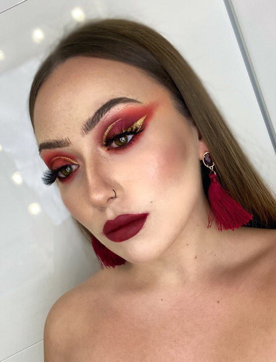 janirebm's tweet photo. @beautybay Hi! I’m pro mua from spain 👏🏻 #FOLLOWFRIDAY #ByBEAUTYBAY https://t.co/Cjf1bn9HJA