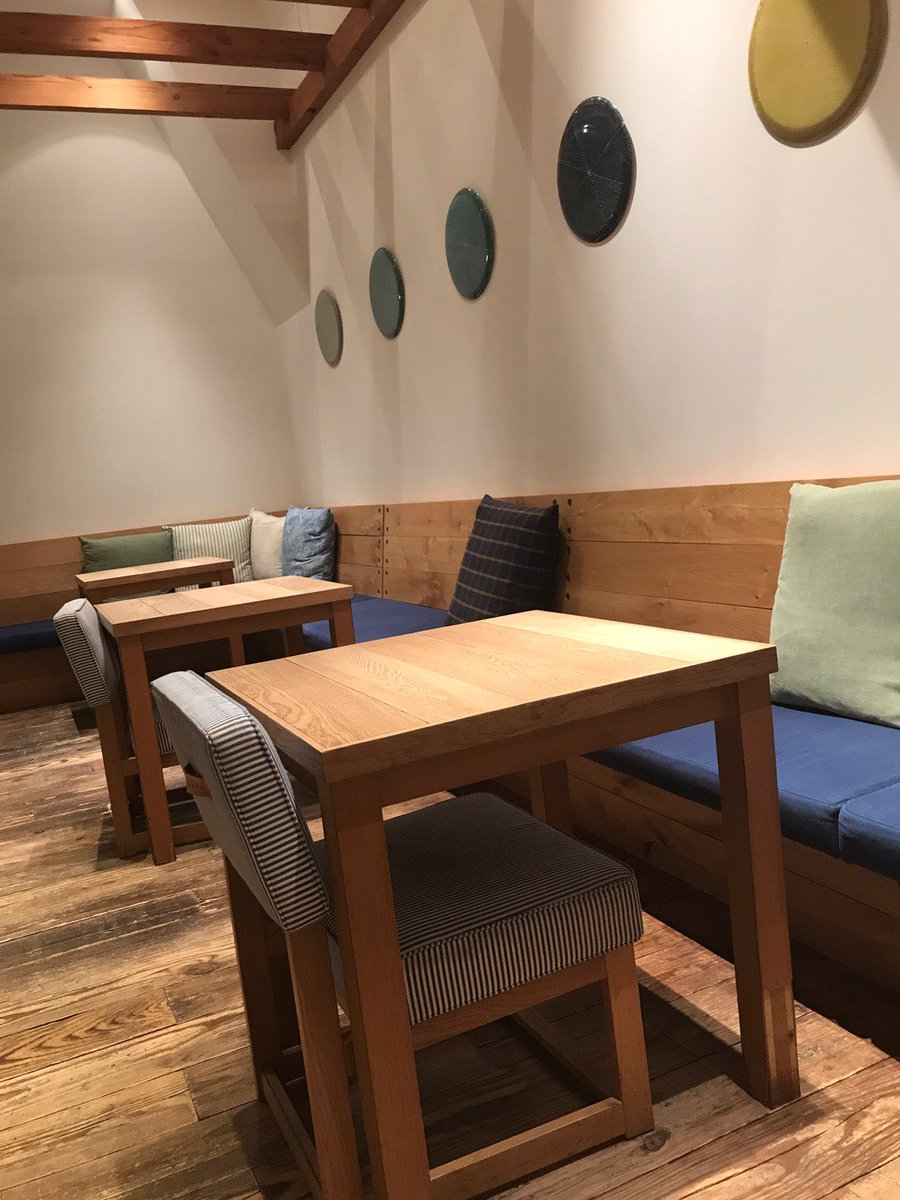 京都BALの最上階にあるロンハーマンカフェに行きました。
おしゃれな店で気後れしましたが、コーヒーが美味しくてまた行ってみたいとおもいました。
#ロンハーマンカフェ #京都BAL