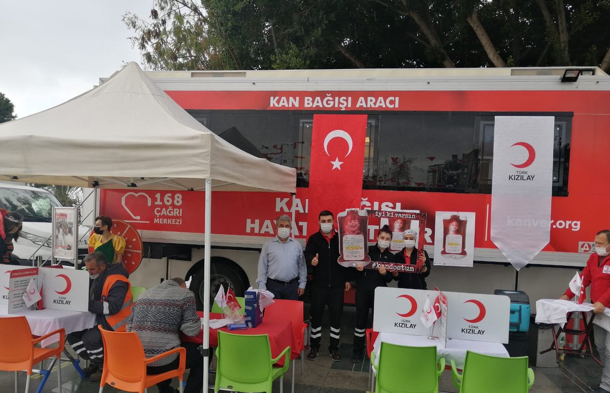 KanverOrg's tweet photo. 📍Antalya

Antalya Büyükşehir Belediyesi tarafından 14 Şubat Sevgililer Günü’nü daha anlamlı kılmak adına 11-12 Şubat tarihlerinde düzenlenen Cumhuriyet Sevgi Meydanı etkinliklerindeyiz. 
 
Etkinlikte kan bağışı yapan tüm bağışçılarımıza teşekkür ederiz.
İyi ki varsın #KanDostum https://t.co/9Krnz9B2VV