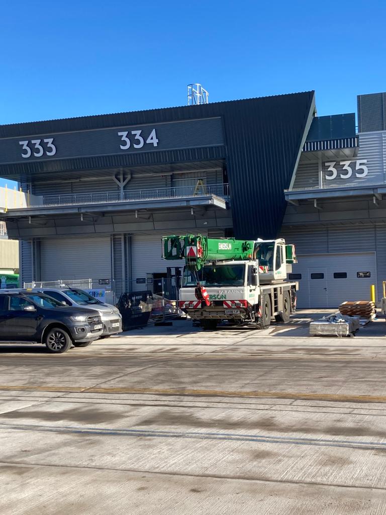 YESCHEFBIZ's tweet photo. Refrigeration unit is being installed in our new warehouse. Its not a long wait from now, cant wait to take full advantage of it!

#supportsmallbusiness #supportmarket
. 
#yeschef #peelthelove #family #cateringindustry #exporting #asia #eatseasonal #fruitandveg https://t.co/E7A4AfGn7S