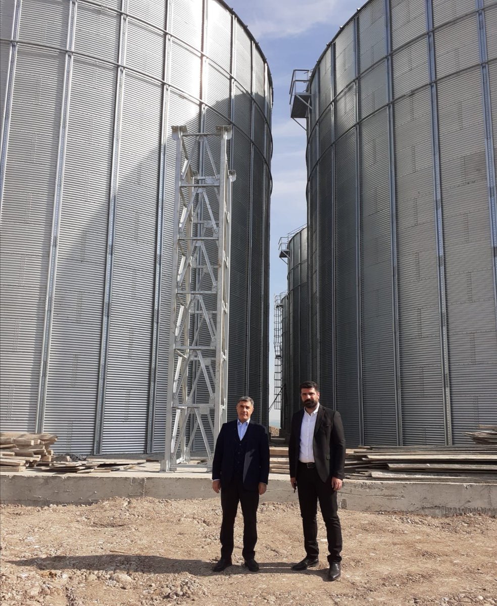 Borsamız Başkanı Engin Yeşil, İlimizde Öz sermayesi ile Lisanslı Depo yapımını sürdüren, Özpervane Agro Tarım’ı ziyaret ederek yatırımlarından dolayı İş İnsanı Hüsnü Pervane’ye teşekkür etti.<a href="/hsnpervane/">hüsnü pervane</a>