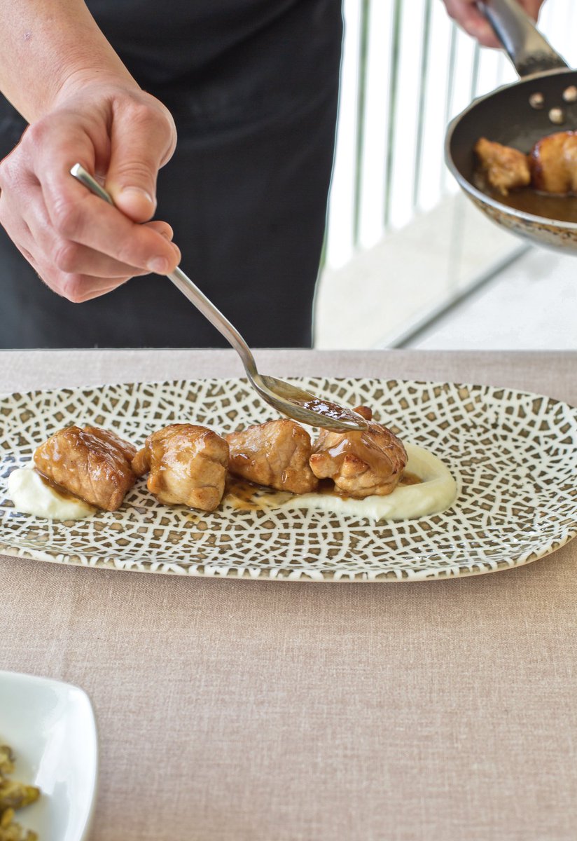 Shooting con <a href="/reddesabores/">Red De Sabores</a>. Plato de restaurante Tierra Madre para RRSS de <a href="/selecclaumi/">Selecciones Claumi</a>.

Muy pronto en claumi.es
.
.
#shooting #gastro #comunicaciongastronomica #murcia #foodmagazine  #revistagastronomica #revistagastrónomo #foodphotography