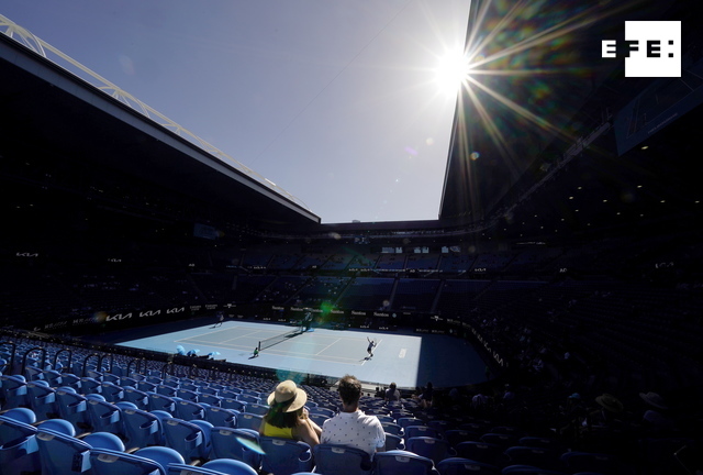 #أستراليا_المفتوحة لـ #التنس بدون جمهور بعد اكتشاف حالات إصابة بالسلالة البريطانية في ولاية فيكتوريا