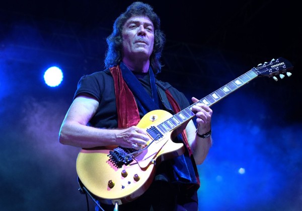 Happy birthday Steve Hackett
Born February 12, 1950. 