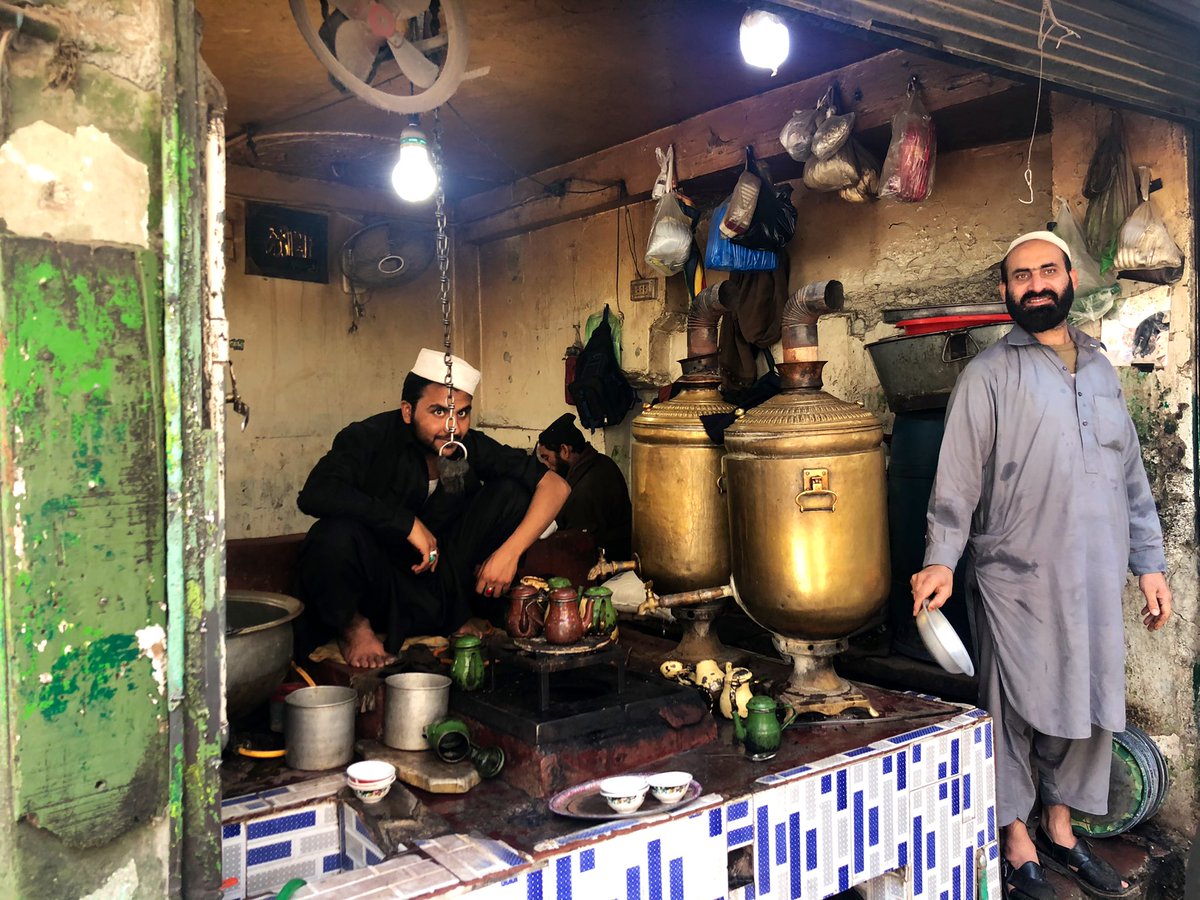 Haaye, where to begin (& how not to fetishise as an outsider.) Peshawar, you stole my  in a day. Were it the Fruit, Fish & Falooda (combined) sellers in Qissa Khawani, the precariously hanging wooden balconies, or the tea stalls that use actual brass samovars?