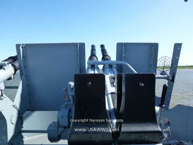  #FirepowerFriday: BB Alabama  #shipsinpics  #ships  #shipping  #shipspotting  #maritime  @milmodelscene - Here are some of the AA guns.