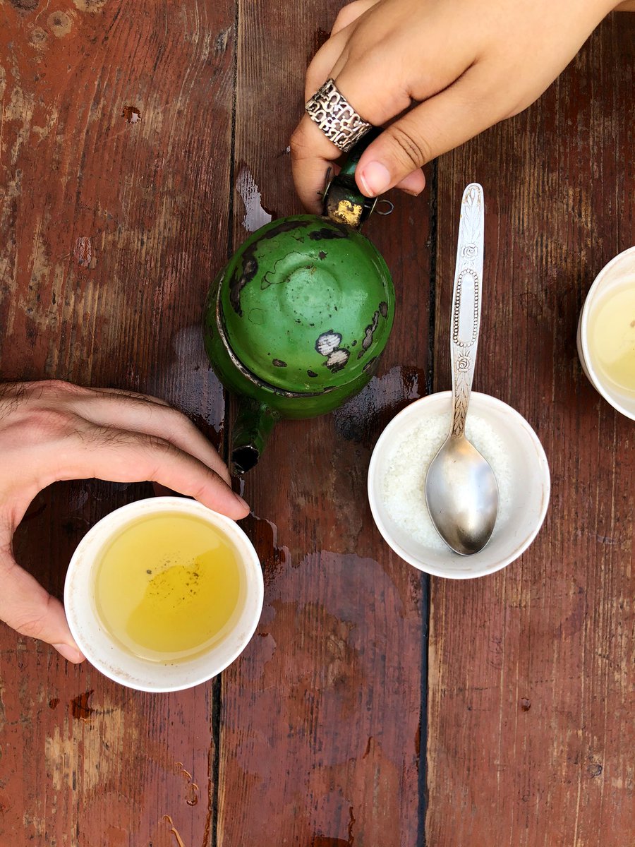 The problem w/ seeing brass samovars is you want to sit down & have qahwa again & the problem with that is you need to find a bathroom. Luckily, a helpful gent escorted us all around Tehsil Park, & then down the bazaar to a clinic, until we found one! You need more toilets, babe.