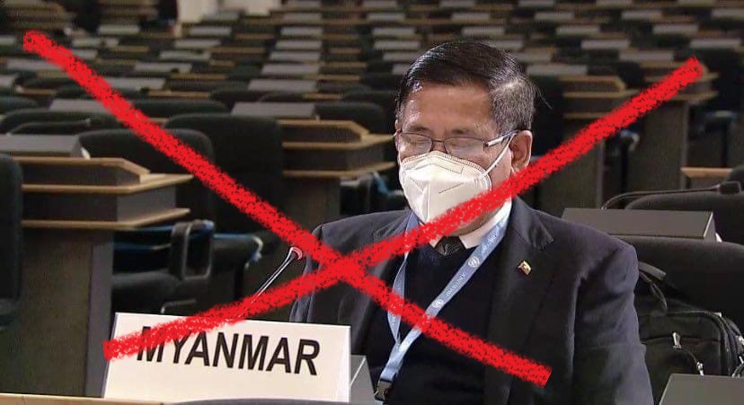 NyanLinHtet7's tweet photo. He does not represent us, Myanmar People.
He is one of state rebels under Min Aung Hlaing.
The world must know.
#WhatIsHappeningInMyanmar
#12FebCoup
#HearTheVoiceOfMyanmar https://t.co/hvOH9wK5mo