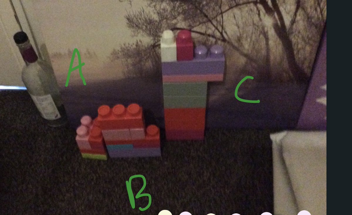 A fantastic example of a child giving us teachers a challenge. “Which is the tallest? Which is the shortest?”
#FlippedLearning #EYMatters #TeamEarlyChildhood #EYTalking #EYTagteam #twittertagteam #EYShare #EYFS #PrimaryRocks