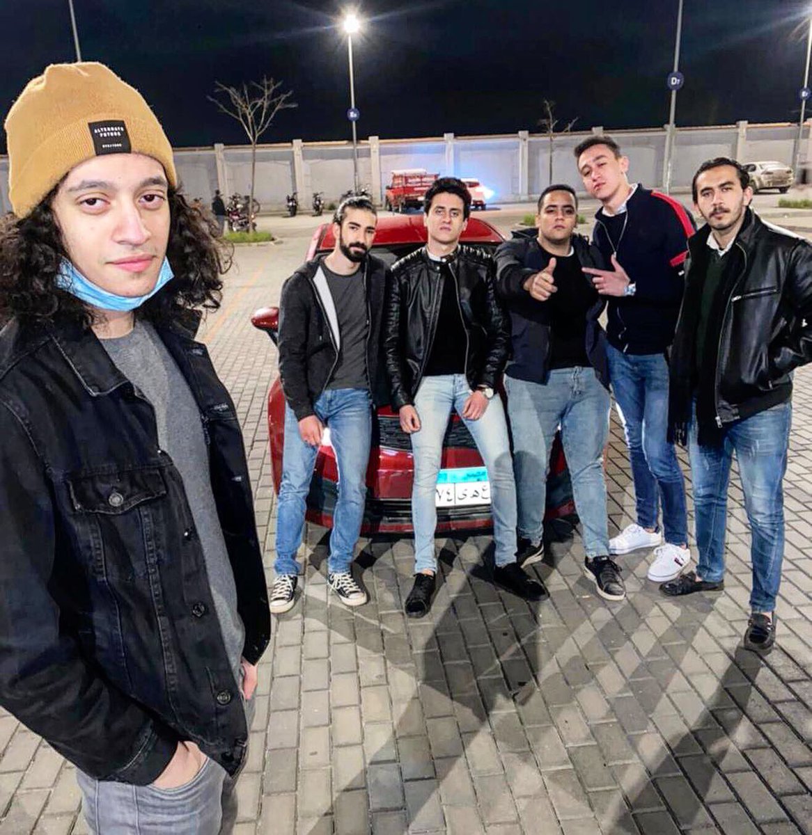 sonbol2711's tweet photo. بافتنا خمسه عليها♥️ https://t.co/agZbDS5akt