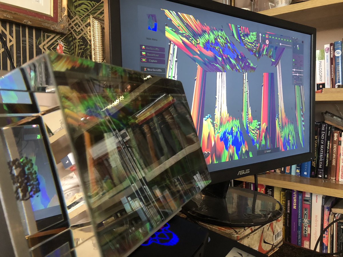 BrainAnalyser's tweet photo. Live EEG social hot casting ( first sent via Bluetooth to Mac running Brainmachine networked to pc ) from GenieMo software into Google Meeting and shared on LookingGlass #lookingglass #4D #socialcasting #GenieMo #EEG #IBVAbrainmachine https://t.co/imHgprRUOH