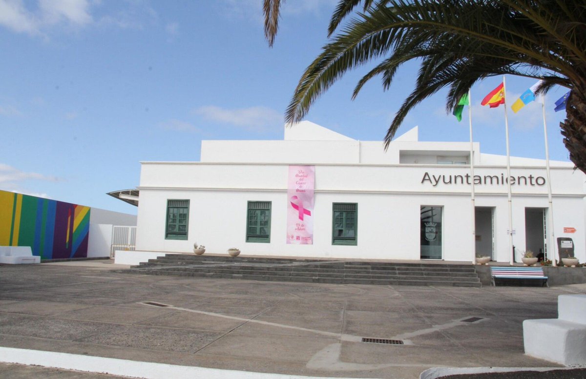 Ayuntamiento de Tías (@ayundetias) on Twitter photo 💰 El <a href="/AyunDeTias/">Ayuntamiento de Tías</a> aprueba sus calendario fiscal por el que se retrasa el inicio del pago voluntario de todos los impuestos hasta al 20 de agosto. De esta forma, el periodo voluntario de pago se extenderá del 20 de agosto al 20 de octubre. 📰 +INFO 👉 bit.ly/2NmK794 💰 El <a href="/AyunDeTias/">Ayuntamiento de Tías</a> aprueba sus calendario fiscal por el que se retrasa el inicio del pago voluntario de todos los impuestos hasta al 20 de agosto. De esta forma, el periodo voluntario de pago se extenderá del 20 de agosto al 20 de octubre. 📰 +INFO 👉 bit.ly/2NmK794