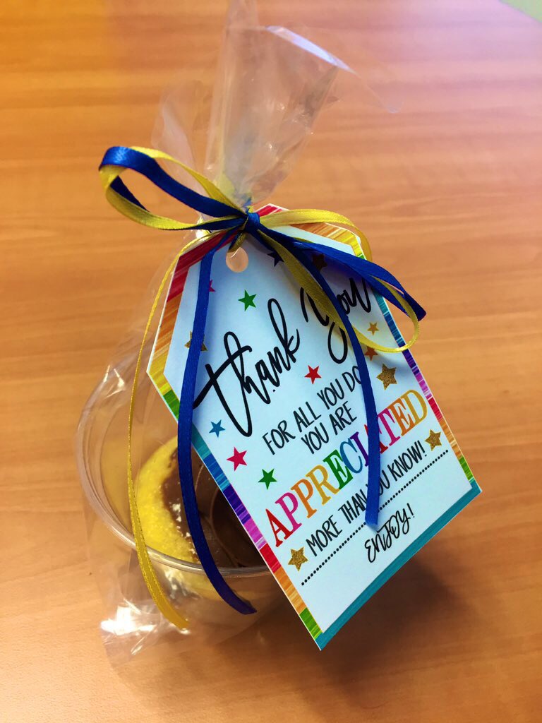 WTBobcats's tweet photo. Thank you to #SerendipitySweets and #WTPTO for still delivering cupcakes that were intended for conferences last night. What a fun and delicious surprise! ๐๐พ๐ #WorkingTogether @WestCler #LoveWC https://t.co/OUlaKjfevI