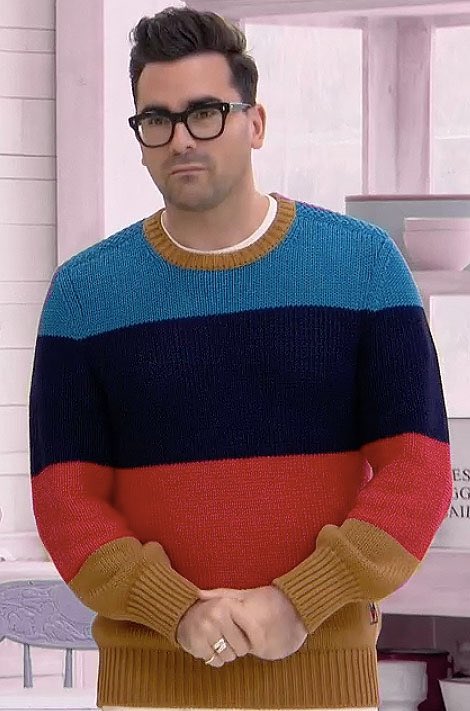 I present to you, my greatest creation Dan Levy as queer books, a thread -