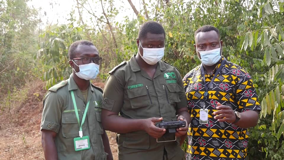 SKTAeroShutter_fr tweet media