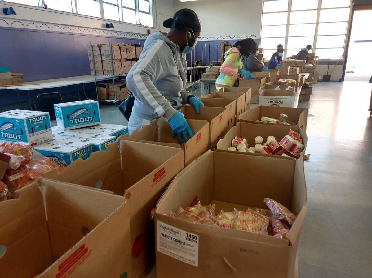 OUSD Nutrition Services Transitions from On-Site Grab and Go Model, to Mostly Home Delivery, Making Food Access Even Easier for Students and Families tinyurl.com/1qx1x3ls <a href="/OUSDFood/">OUSD Nutrition Services</a>