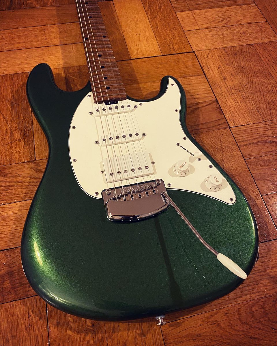mrpeterhonore's tweet photo. To those of you who asked about the guitar I used in yesterday’s video. It’s this rather lovely @music_man Cutlass in charger green!
.
.
.
#musicman #cutlass #chargergreen #guitar #guitarporn #guitars #danishpete #mrpeterhonore #ernieball #stringsandthings https://t.co/x83ifDeGqS