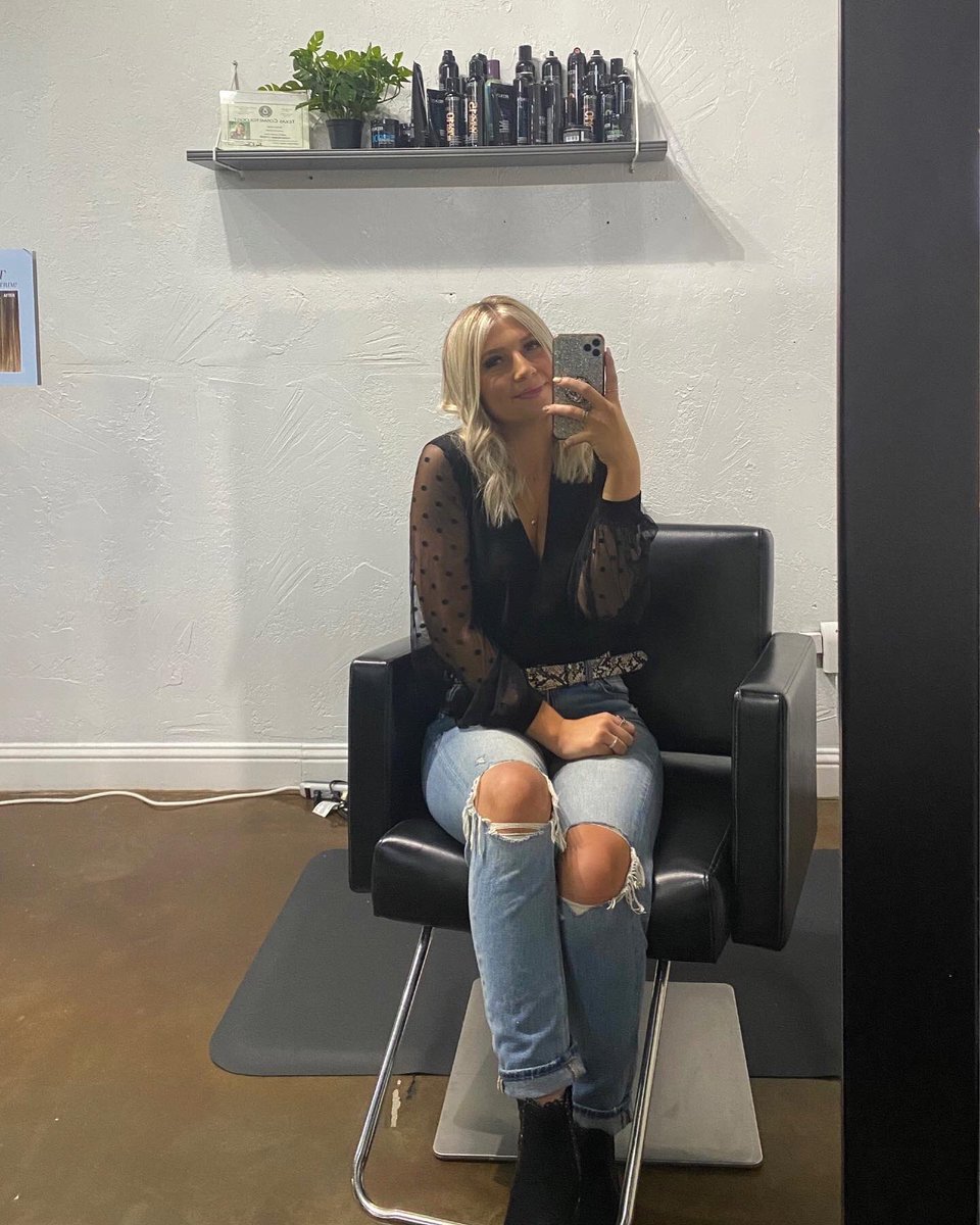 MelodyyyBennett's tweet photo. A little change is good💇🏼‍♀️✨💸 https://t.co/GzywuSw6X8