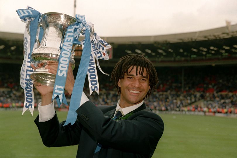 I am pleased to say Ruud's Chelsea career did not end there as he was surprisingly named player-manager after Hoddle would leave to manage England. He brought 'Sexy football' to the Bridge and we would win the FA Cup whilst finishing a credible sixth in the league.