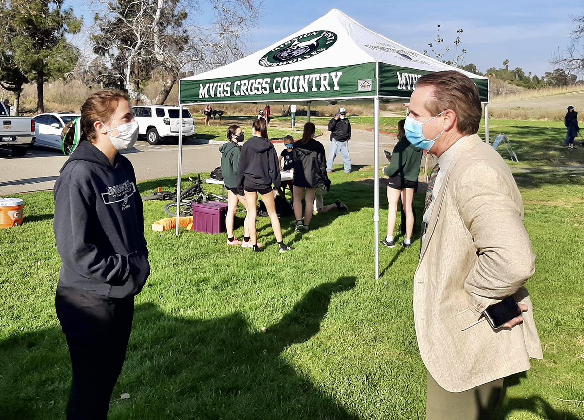 Thank you .<a href="/VistaBlueprint/">Vista Unified</a> for coming to the XC meet yesterday to support our teams and for chatting with Vista’s own state champion, my daughter!  🙌🙌❤️