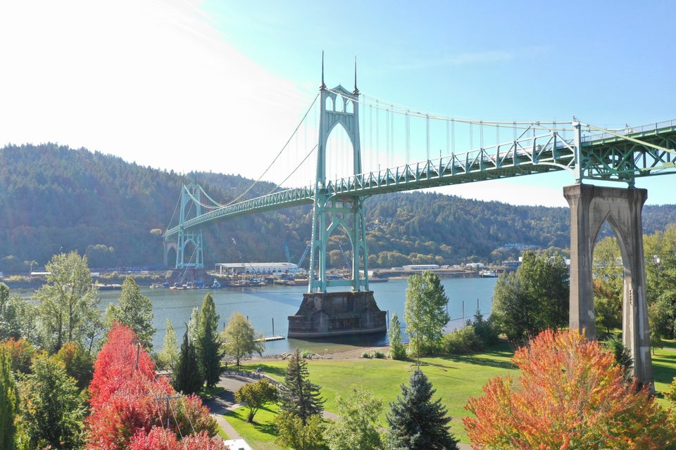 katlouwebb's tweet photo. @BootstrapCook Portland Oregon is full of brilliant bridges! Here's my favourite :) https://t.co/lydlxdc1TP
