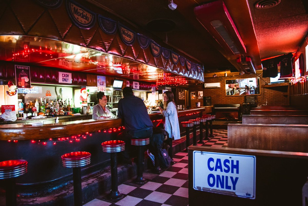 Pictures of Dives tweet media