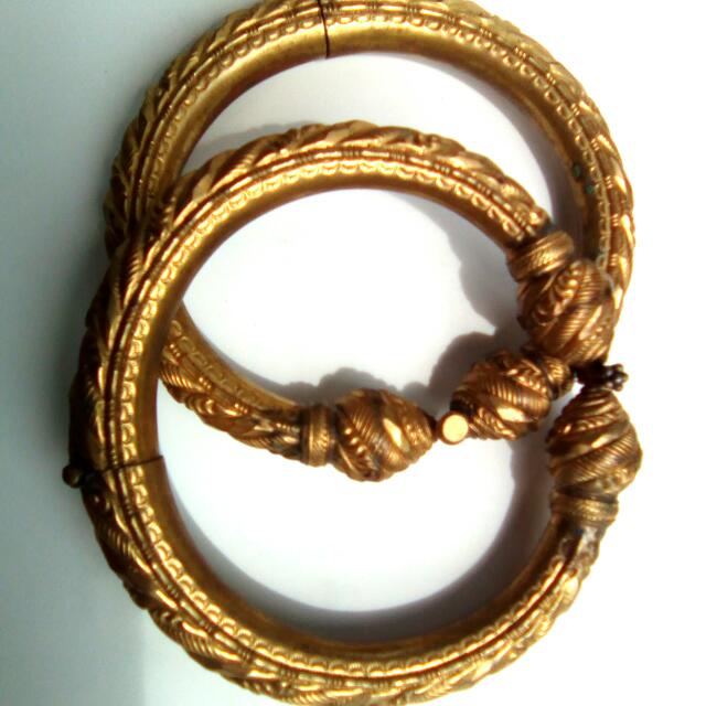 Mohammad Faeez Harith Sur Twitter 7 Gelang Terdapat 3 Jenis Gelang Iaitu Gelang Tangan Pontoh Dan Gelang Kaki Gelang Tangan Dipakai Oleh Kedua Dua Lelaki Dan Wanita Pada Asalnya Manakala Pontoh