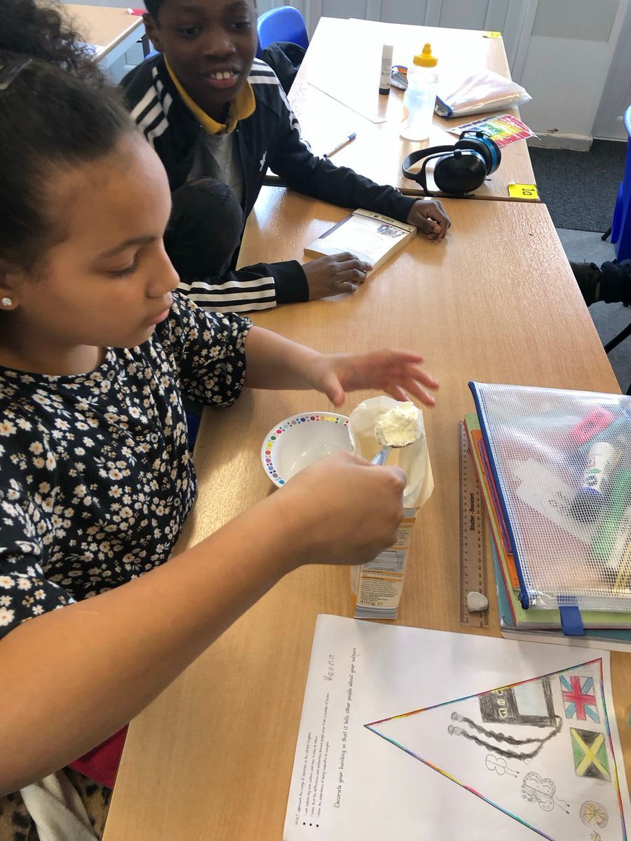 BlueBellHillPS's tweet image. Today in school in year 5, and within our home learning, we have been making bioplastic. We learnt about the importance of renewable resources and the negative effects of non-renewable resources @NottsFOSAC #CURIOUSNOTTS