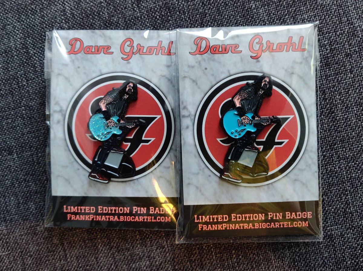 FrankPinatra's tweet image. Look what I just found under some backing cards 👀👀👀

The very last 2 Dave Grohl pins 🤘

1 normal and 1 sparkly guitar variant now available at frankpinatra.bigcartel.com/product/dave-g… 

Can't imagine these will hang around for very long 🖤