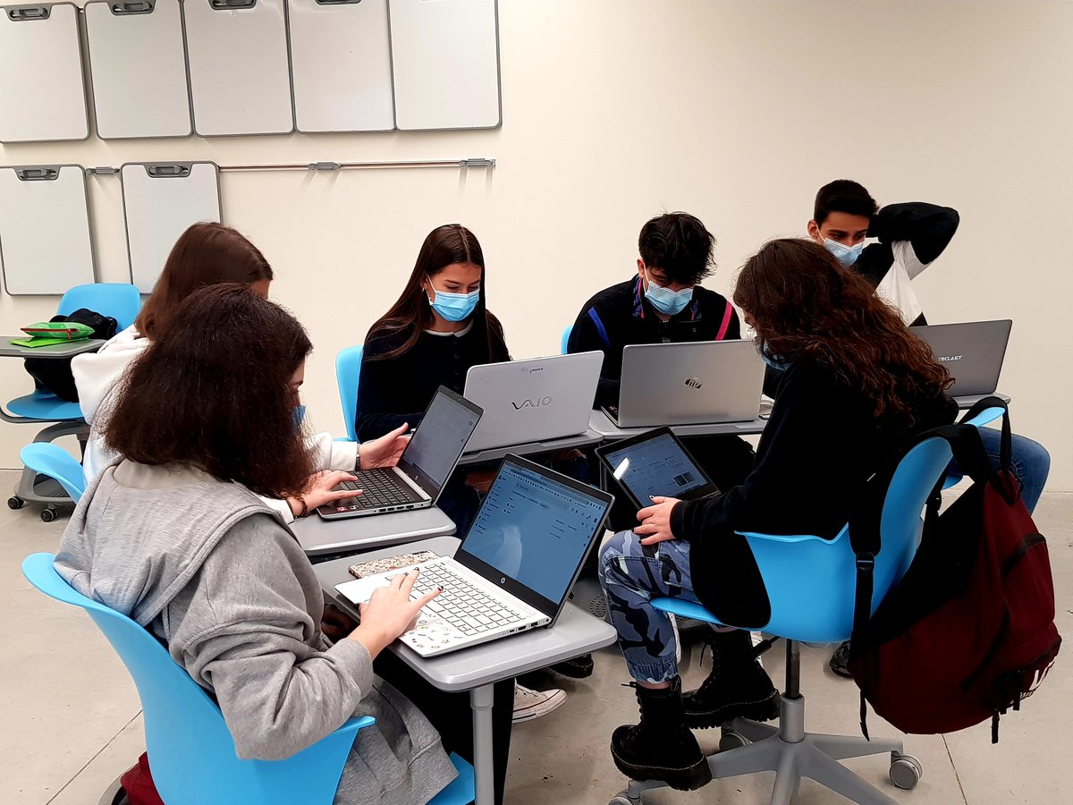 feriadeloscoles's tweet photo. Los ciclos formativos de la @EscuelaIdeo ofrecen unas instalaciones que proporcionan un entorno ideal para la realización de los estudios. Dispone de FP de Grado Medio (TECO) y Superior (TSDAM, TSEAS, TSDAW) https://t.co/FB66A02ZzR #FeriaDeLosColes https://t.co/Ojb3IsmYJH